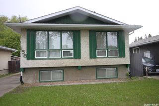Main Photo: 158 THOMSON Avenue in Regina: Glencairn Village Residential for sale : MLS®# SK971124
