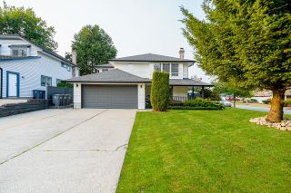 Photo 2: 15489 92A Avenue in Surrey: Fleetwood Tynehead House for sale : MLS®# R2611690