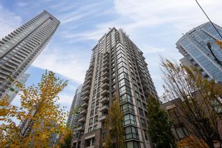 Photo 3: PH3 1295 RICHARDS Street in Vancouver: Downtown VW Condo for sale in "Oscar" (Vancouver West)  : MLS®# R2852275