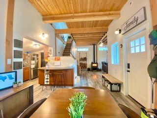 Photo 10: 1050 S RUSTAD Road in Squamish: Upper Squamish House for sale : MLS®# R2683716