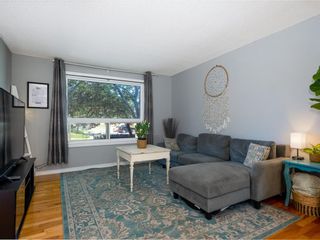 Photo 3: 21 4360 58 Street NE in Calgary: Temple Row/Townhouse for sale : MLS®# A1123452