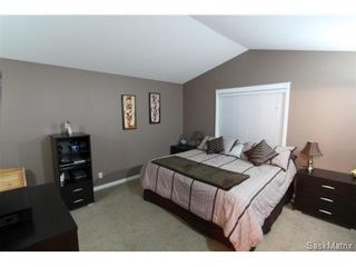 Photo 9: 355 Thode AVENUE in Saskatoon: Willowgrove Single Family Dwelling for sale (Saskatoon Area 01)  : MLS®# 460690