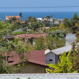 Main Photo: SOLANA BEACH Twin-home for rent : 2 bedrooms : 231 N Granados