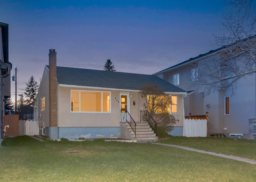 Main Photo: 535 34A Street NW in Calgary: Parkdale Detached for sale : MLS®# A1215602