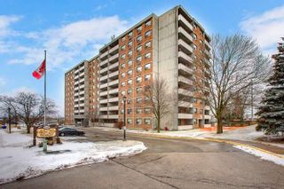 Photo 1: 308 20 William Roe Boulevard in Newmarket: Central Newmarket Condo for sale : MLS®# N5876766