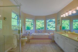 Photo 14: 15 PARKGLEN Place in Port Moody: Heritage Mountain House for sale in "HERITAGE MOUNTAIN" : MLS®# R2207752
