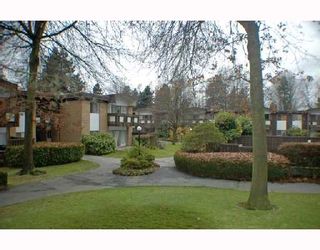 Photo 8: 7 5575 OAK Street in Vancouver: Shaughnessy Townhouse for sale in "SHAWN OAKS" (Vancouver West)  : MLS®# V678345