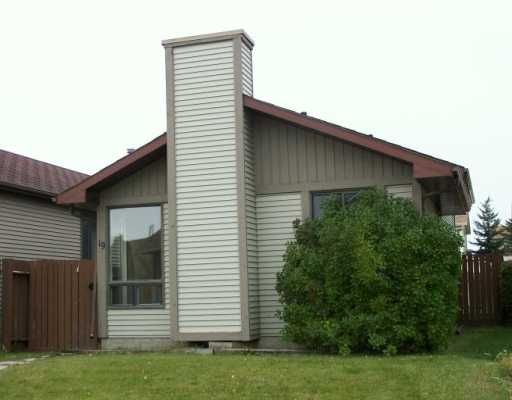 Main Photo:  in CALGARY: Castleridge Residential Detached Single Family for sale (Calgary)  : MLS®# C3187585