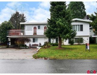 Photo 1: 2121 SHERWOOD Crescent in Abbotsford: Abbotsford West House for sale : MLS®# F2832255