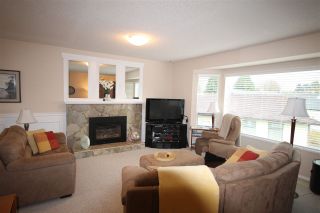 Photo 2: 1938 154A Street in Surrey: King George Corridor House for sale (South Surrey White Rock)  : MLS®# R2015886