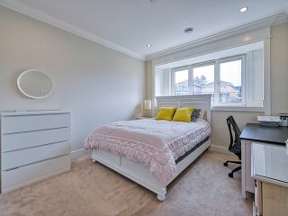 Photo 19: 18 GLYNDE Avenue in Burnaby: Capitol Hill BN House for sale (Burnaby North)  : MLS®# R2658132