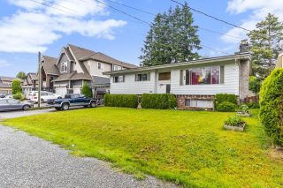 Photo 2: 2514 LILAC Crescent in Abbotsford: Abbotsford West House for sale : MLS®# R2593341