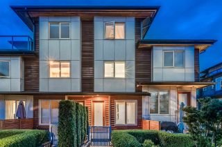 Photo 1: 5 2324 WESTERN Avenue in North Vancouver: Central Lonsdale Townhouse for sale : MLS®# R2508242