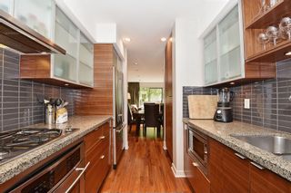 Photo 11: 1468 ARBUTUS Street in Vancouver: Kitsilano Townhouse for sale in "KITS POINT" (Vancouver West)  : MLS®# R2111656