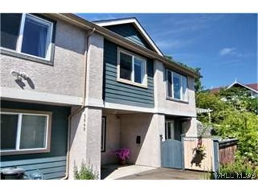 Main Photo: 2649 Cedar Hill Rd in Victoria: Vi Hillside Strata Duplex Unit for sale : MLS®# 247432
