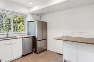 Photo 11: 1953 CHESTERFIELD Avenue in North Vancouver: Central Lonsdale 1/2 Duplex for sale : MLS®# R2875037