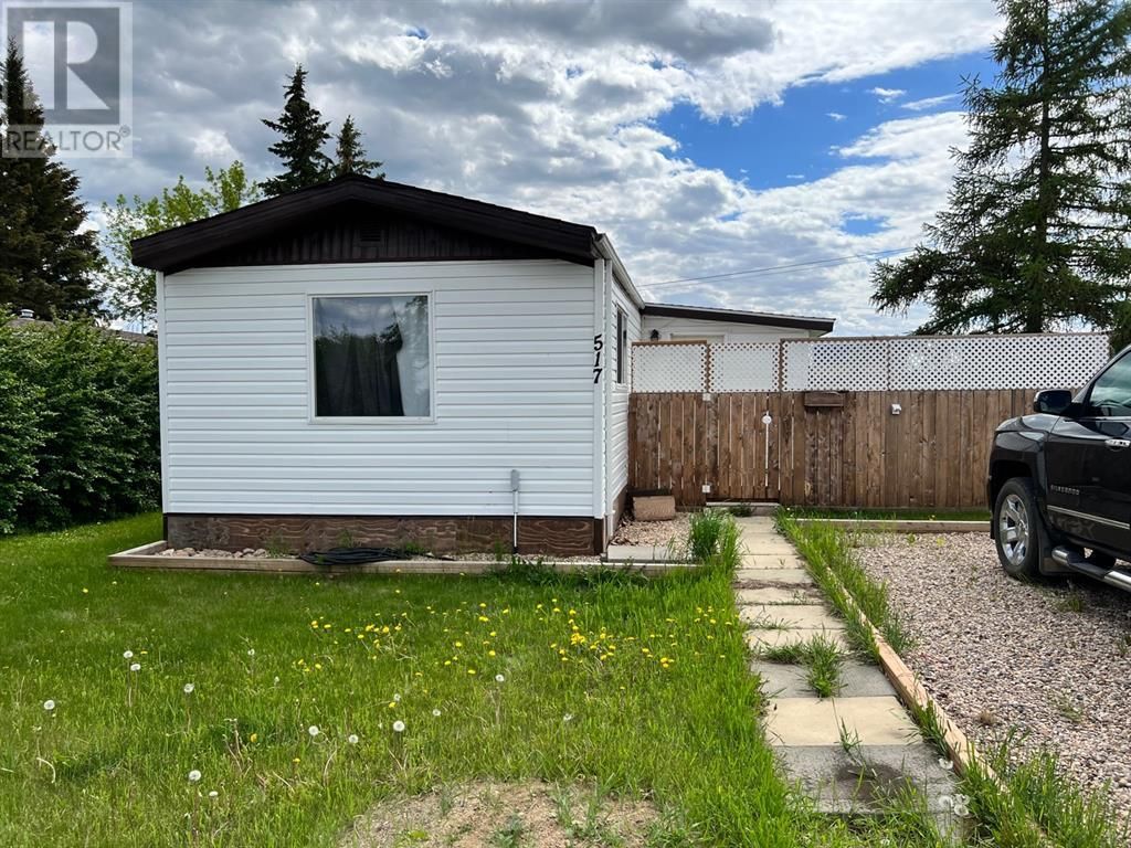 Main Photo: 517 2nd Avenue in Wainwright: House for sale : MLS®# A2006223
