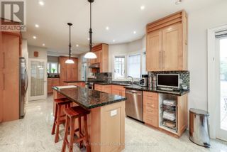 Photo 8: 423 GLENCAIRN AVE in Toronto: House for sale : MLS®# C8242038