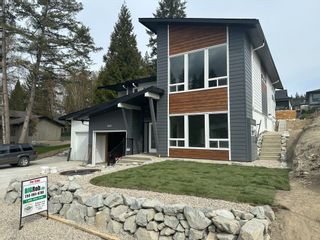 Photo 2: 3541 NE 16 Avenue in Salmon Arm: Lamb's Hill House for sale (NE Salmon Arm)  : MLS®# 10310960