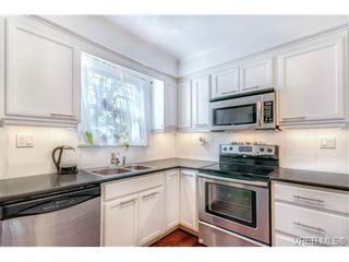 Photo 3: 4131 Tuxedo Dr in VICTORIA: SE Lake Hill House for sale (Saanich East)  : MLS®# 689549