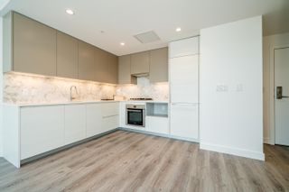 Photo 2: 804 8181 CHESTER Street in Vancouver: South Vancouver Condo for sale (Vancouver East)  : MLS®# R2747919