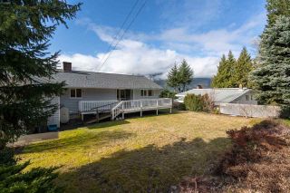 Photo 17: 38200 HOSPITAL Place in Squamish: Hospital Hill House for sale in "Hospital Hill" : MLS®# R2440002