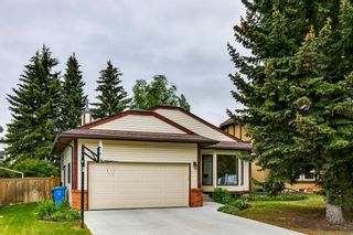 Photo 2: 23 Woodstock Road SW in Calgary: Woodlands Detached for sale : MLS®# A2053535