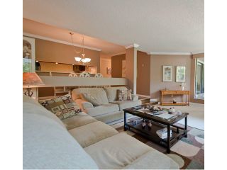Photo 8: 211 15282 19 Avenue in Surrey: King George Corridor Condo for sale in "Park View Terrace" (South Surrey White Rock)  : MLS®# F1439710