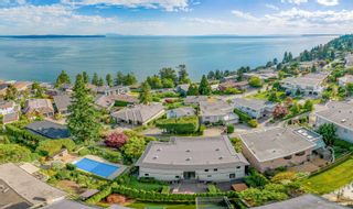 Photo 34: 14439 SUNSET Lane: White Rock House for sale in "The Landmarks" (South Surrey White Rock)  : MLS®# R2755996