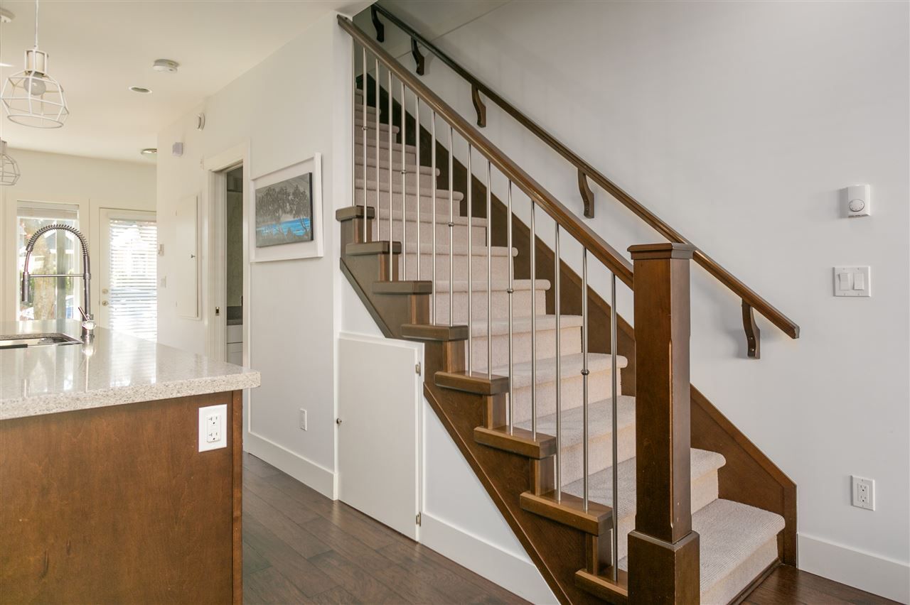 Photo 7: Photos: 1785 NAPIER Street in Vancouver: Grandview Woodland Townhouse for sale in "Robertson Place" (Vancouver East)  : MLS®# R2652174
