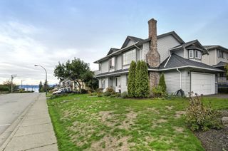 Photo 1: 15598 ROPER AVENUE in South Surrey White Rock: Home for sale : MLS®# R2003689