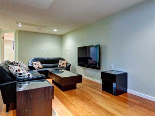 Photo 16: 936 15 Avenue NE in Calgary: Renfrew_Regal Terrace Residential Detached Single Family for sale : MLS®# C3650147