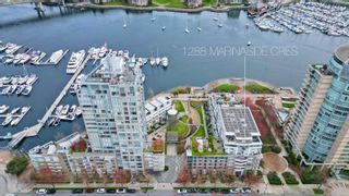 Photo 2: 906 1288 MARINASIDE Crescent in Vancouver: Yaletown Condo for sale (Vancouver West)  : MLS®# R2770374