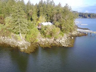 Photo 1: 1065 STURDIES BAY Road: Galiano Island House for sale (Islands-Van. & Gulf)  : MLS®# R2675117