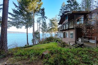 Photo 1: 738 Lands End Rd in North Saanich: NS Lands End House for sale : MLS®# 957240