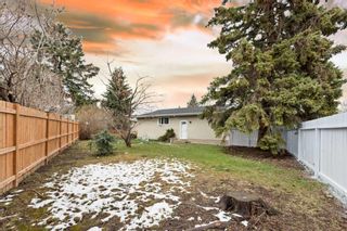 Photo 3: 411 Foritana Road SE in Calgary: Forest Heights Detached for sale : MLS®# A2128477