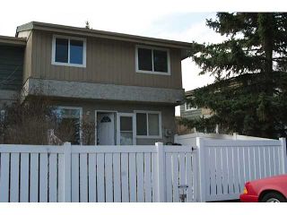 Photo 2: 35 999 CANYON MEADOWS Drive SW in CALGARY: Canyon Meadows Townhouse for sale (Calgary)  : MLS®# C3612257