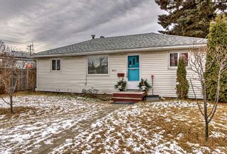 Photo 1: 8611 47 Avenue NW in Calgary: Bowness Detached for sale : MLS®# A2095853
