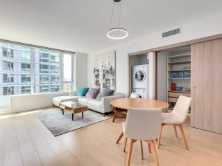 Photo 11: 1605 68 SMITHE Street in Vancouver: Downtown VW Condo for sale in "ONE PACIFIC" (Vancouver West)  : MLS®# R2789965