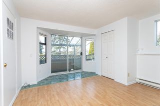 Photo 35: 681 Grenville Ave in Esquimalt: Es Esquimalt Half Duplex for sale : MLS®# 902427