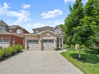 Photo 1: 24 Stanley Street in Barrie: East Bayfield House (2-Storey) for sale : MLS®# S6750520
