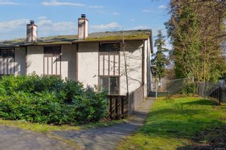 Photo 18: 1 379 Wale Rd in Colwood: Co Colwood Corners Row/Townhouse for sale : MLS®# 931718