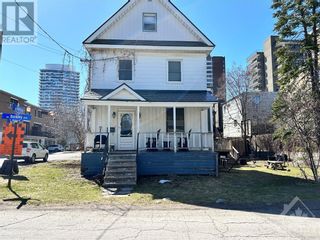 Photo 2: 388 BERKLEY AVENUE in Ottawa: House for sale : MLS®# 1371291