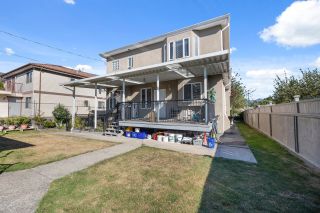 Photo 2: 488 E 22ND Avenue in Vancouver: Fraser VE House for sale (Vancouver East)  : MLS®# R2873731