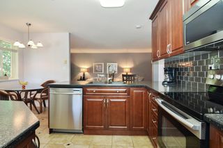 Photo 10: 320 22150 48 Avenue in Langley: Murrayville Condo for sale in "Eaglecrest" : MLS®# R2611983