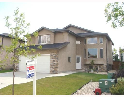 Main Photo: 50 JOHN HUYDA Drive in WINNIPEG: North Kildonan Single Family Detached for sale (North East Winnipeg)  : MLS®# 2713827