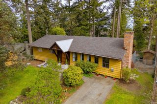 Photo 1: 3340 Betula Pl in Colwood: Co Triangle Single Family Residence for sale : MLS®# 964180