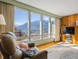 Photo 5: 38255 VISTA Crescent in Squamish: Hospital Hill House for sale in "Hospital Hill" : MLS®# R2863754