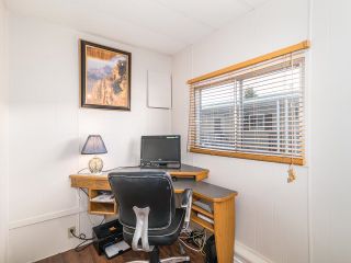 Photo 21: 15878 NORFOLK Road in Surrey: King George Corridor Manufactured Home for sale in "CRANLEY PLACE" (South Surrey White Rock)  : MLS®# R2682652