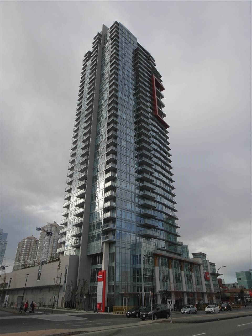 Main Photo: 2806 4688 KINGSWAY in Burnaby: Metrotown Condo for sale (Burnaby South)  : MLS®# R2009932
